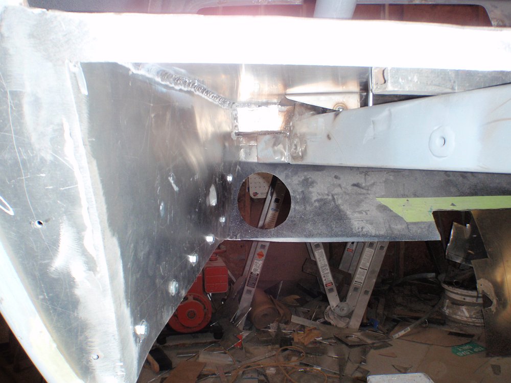Mustang_Trunk-Floor-15